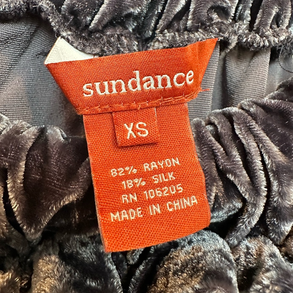 Sundance Crushed Velvet Sleeveless Halter Ruffle Metallic Purple Top Size XS - Picture 7 of 9